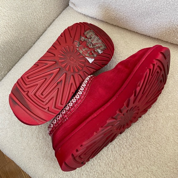 UGG Tasman Rare Samba Red With Red Sole Suede Sheepskin Slip-ons Size 7 - Picture 5 of 5